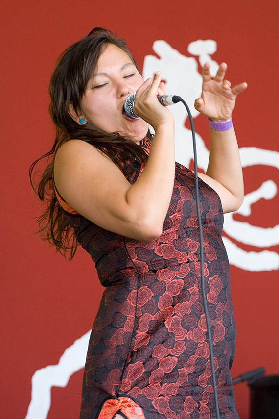 Close-up photo of Tanya Tagaq, a Canadian Inuit throat singer, performing at the 2007 Polaris Music Prize.