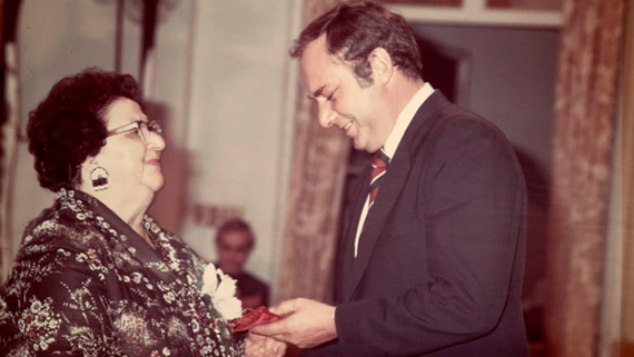 Mary Two Axe Early receiving Governor General's awards for the Persons Case.