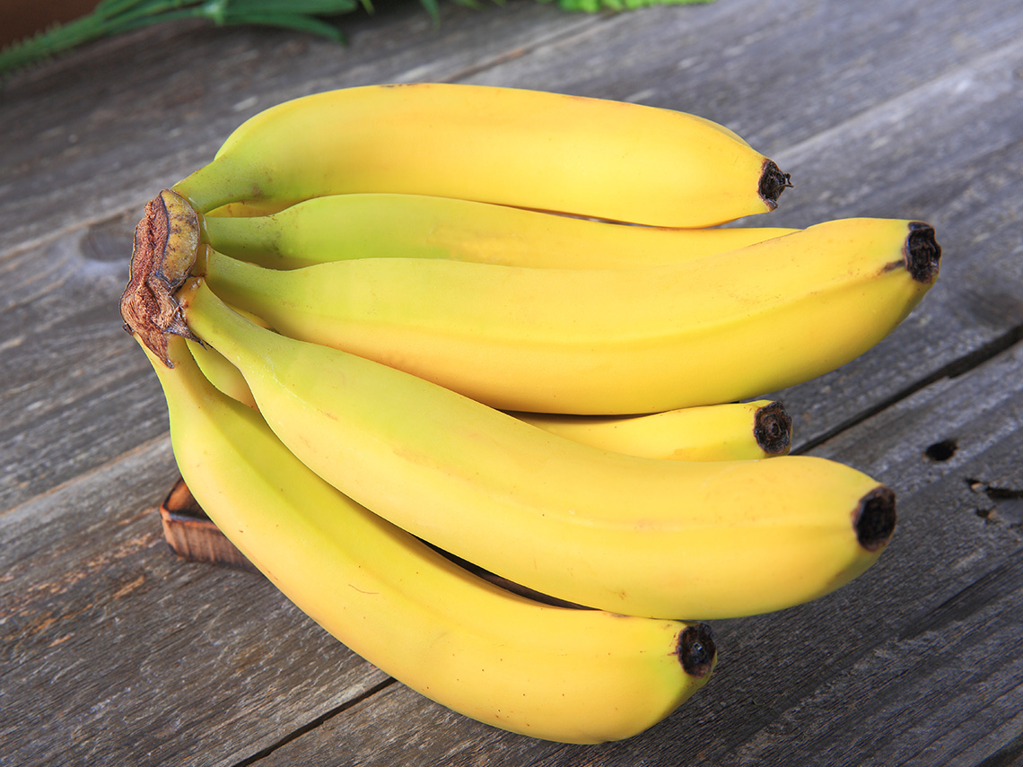 A bunch of six bananas.