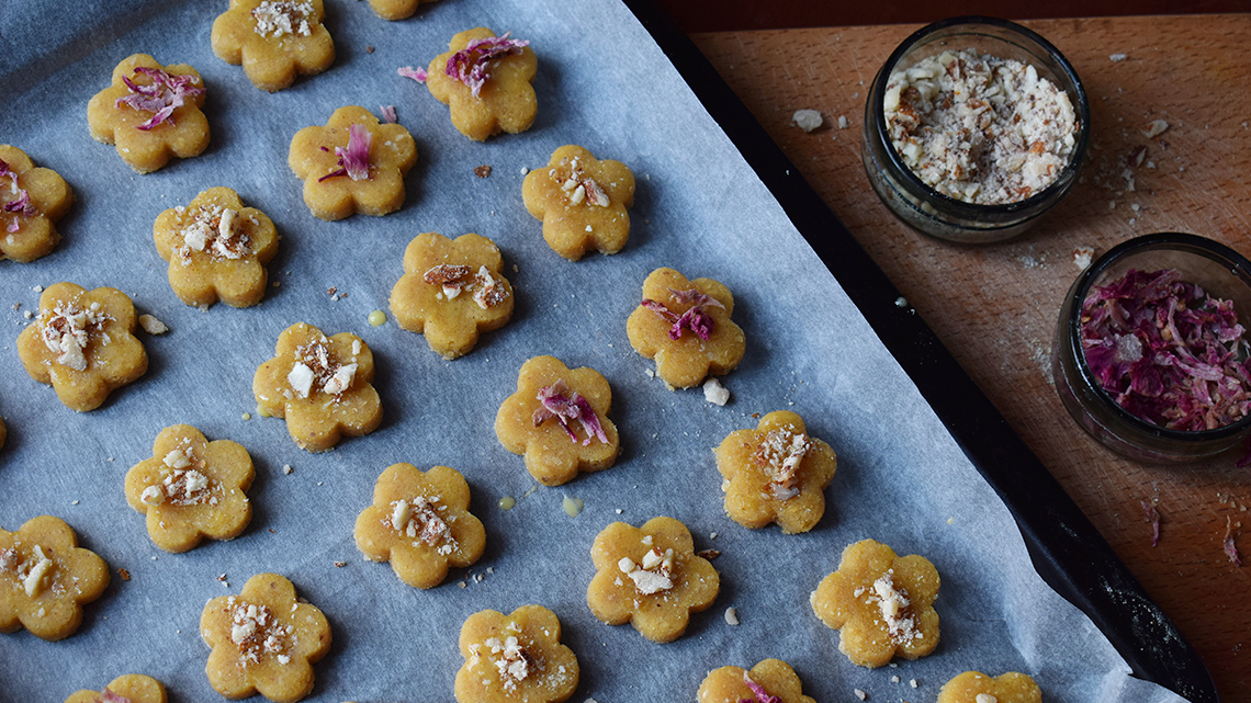 Cookies Lili Isicam from 16 Hudson episode