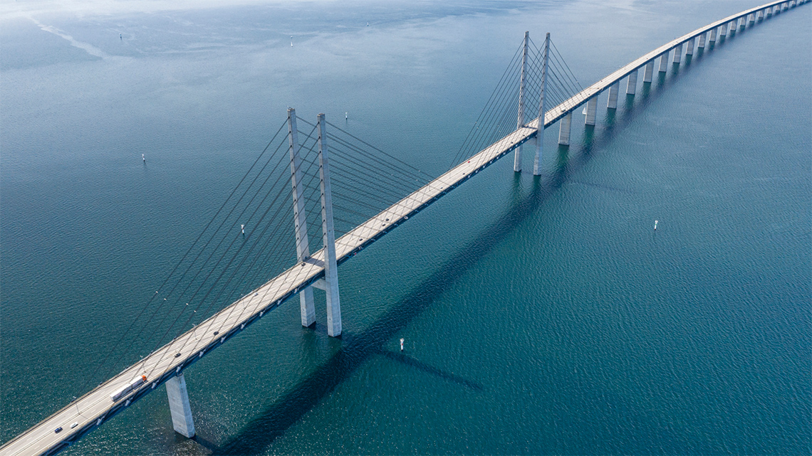 Øresund, Öresund Bridge connecting Sweden with Denmark.